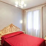 Diana Hotel