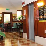 Hotel Diana 3*