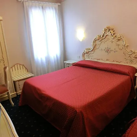 Diana Hotel Venice