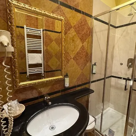 Diana Hotel 3*