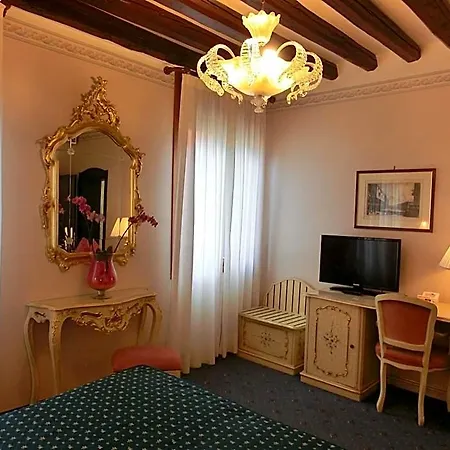 Diana Otel Venedik